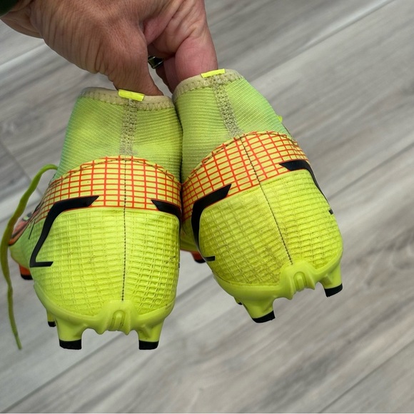 Nike Mercurial Superfly 8 Academy MG Cleats Neon Green / Yellow & Orange SZ 7 - Picture 4 of 8